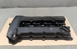 Клапанная крышка Mitsubishi Lancer 1035A456 10 4B11