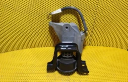 Опора двигателя Nissan Juke 2014—2019 112101KC0B, правая