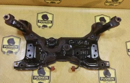 Подрамник двигателя Mazda 3 BBM434800D BL, передний