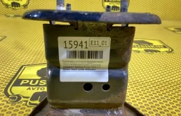 Кронштейн усилителя бампера Nissan Note 2005-2009 751159U00A, передний