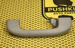 Ручка потолочная Nissan Qashqai 2019 739404EA1B J11 MR20, задняя правая