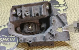 Площадка аккумулятора Nissan Tiida 2009 112541KA0A C11, левая