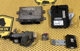 Комплект зажигания Nissan Juke 2013 237031KH0A F15 HR16DE