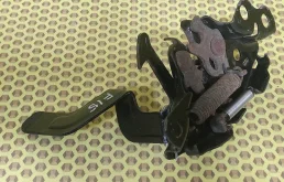 Замок капота Nissan Juke 2013 656011KA0A F15 HR16DE
