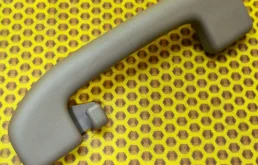 Ручка потолочная Nissan Qashqai 2018 739404EA1B J11 MR20DD, задняя правая