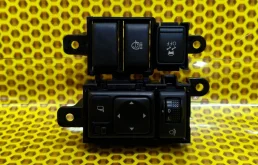 Блок управления зеркалами Nissan Juke 2011 25570CT00B F15 HR16DE