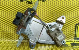Замок стекла крышки багажника Nissan Pathfinder 2011 903304X00A R51 V9X