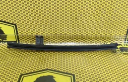 Направляющая стекла двери передняя Nissan Tiida 2008 80384ED000 C11 HR15DE, передняя правая