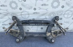 Подрамник задний Mercedes-benz W204