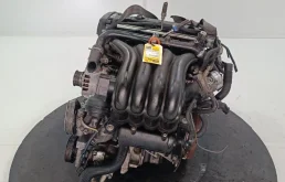 Двигатель Audi A4 2001-2005 06B100031Q B6 ALT