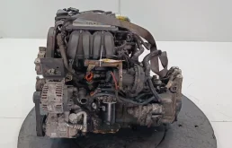 Двигатель Volkswagen Golf 2003-2009 06A100043P BSE