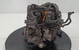 Двигатель Volkswagen Passat 2000-2005 038100098NX B5 AVF