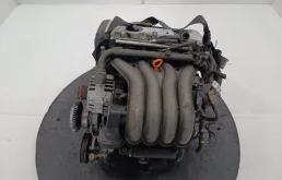Двигатель Volkswagen Passat 2000-2005 06B100031Q B5 ALT