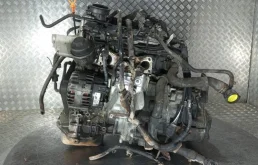 Двигатель Volkswagen Polo 2001-2005 03D100031 AWY