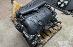 Двигатель Peugeot 308 2011 0135QT 1.6 EP6