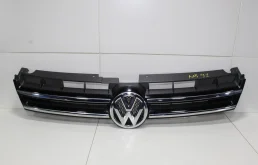 Решетка радиатора VOLKSWAGEN TOUAREG 2014 7P6853651A FL/NF CRCA