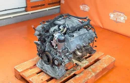 Двигатель бензиновый Mercedes-Benz