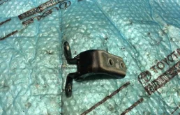 Петля двери задней правой нижняя TOYOTA LAND CRUISER 200 2016 6877060040 4.5