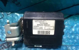 Блок управления полным приводом TOYOTA LAND CRUISER 200 8953360241