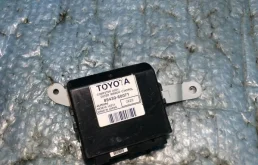Блок управления зеркалами TOYOTA LAND CRUISER 200 8943060071