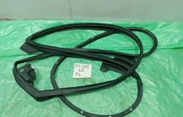Уплотнитель двери LEXUS RX350 2020 6786248110 2GRFKS, передний левый