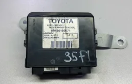 Блок управления зеркалами TOYOTA Land Cruiser 2015 8943060071 URJ200 1VD-FTV 4.5