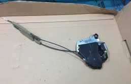 Замок двери передней левой TOYOTA Land Cruiser 2018 6904053100 URJ202 4.5 1VD-FTV