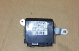 Блок управления зеркалами TOYOTA Land Cruiser 2011 8943060071 URJ200 1VD-FTV 4.5