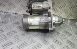 Стартер Nissan Juke 23300EE01D F15 HR16DE