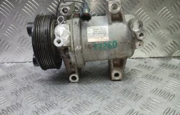 Компрессор кондиционера Nissan Navara 92600EB70A D40 YD25
