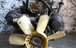 Двигатель Toyota Land Cruiser 1900050421 100 2UZFE