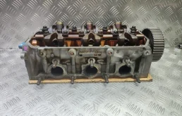 Головка блока цилиндров Mitsubishi MONTERO PAJERO MD307677 6G72