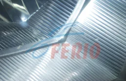 Фары для Nissan Tiida 2009 года на фотографиях