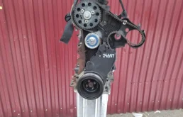 Двигатель без навесного для Volkswagen Amarok на фотографиях