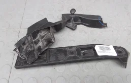Крепление бампера заднее VOLKSWAGEN GOLF 4 (1998-2003) 1999