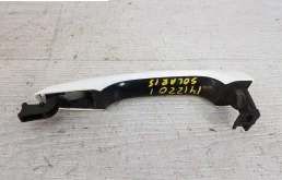 Ручка двери передняя правая внешняя для Hyundai Solaris на фотографиях