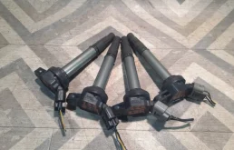 Катушка зажигания для Toyota Corolla 2008 года на фотографиях