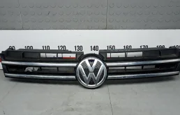 Решетка радиатора 7P6853651A VOLKSWAGEN TOUAREG 2 (2010-2018) 2011 3.0 V6 TDI