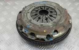 Маховик демпферный дизельный 04L105266B,  03L105266CC SKODA OCTAVIA A7 (2012-2020) 2014 2.0 TDi КПП 6ст.