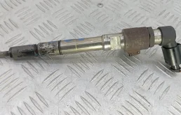 Форсунка дизельная 03L130277B SKODA RAPID (2012-0000) 2014 1.6 TDi КПП 5ст.