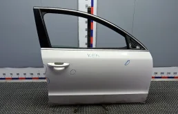 Дверь передняя правая 3T0831056 SKODA SUPERB 2 (2008-2015) 2010 1.9 D TDI PD