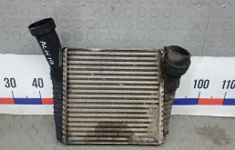 Радиатор интеркулера 7L6145803H,  7L6145803D VOLKSWAGEN TOUAREG 2 (2010-2015) 2011 3.0 V6 TDI АКПП