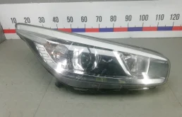 Фара правая 92102A2040 KIA CEE'D 2 (JD) (2015-2018) 2016 1.6 CRDI