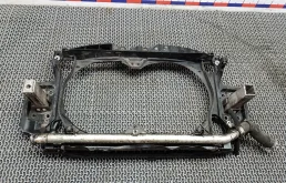 Передняя панель крепления облицовки (телевизор) 4F0805594C AUDI A6 C6 (2005-2011) 2006 3.0 TDi АКПП