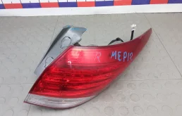 Фонарь задний правый 924023Z000 HYUNDAI I40 (2012-0000) 2012 1.7 CRDI