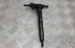Форсунка дизельная 03L130277,  0445116030 VOLKSWAGEN PASSAT B6 (2008-2011) 2009 2.0 D TDI CR АКПП