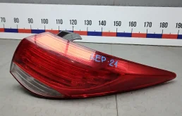 Фонарь задний правый 924023Z000 HYUNDAI I40 (2012-0000) 2012 1.7 CRDI