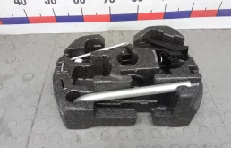 Набор инструментов 5L0012115D, 4D0012219A, 1T0011031E SKODA YETI 1 (2013-2017) 2016 1.2 TSI КПП 6ст.