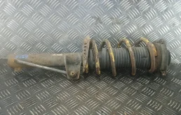 Стойка передняя правая 5C0413031AQ,  1K0411105AQ VOLKSWAGEN JETTA 6 (2010-2014) 2011 1.6 TDi