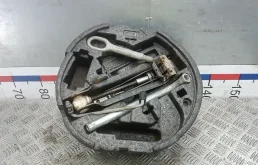 Набор инструментов 1Z0012115,  1K0011031K,  4D0012219A,  1T0805615A SKODA OCTAVIA A5 (2004-2013) 2005 1.9 D TDI КПП 5ст.